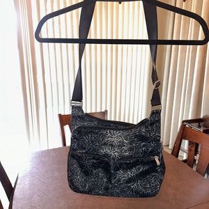 Baggallini travel bag